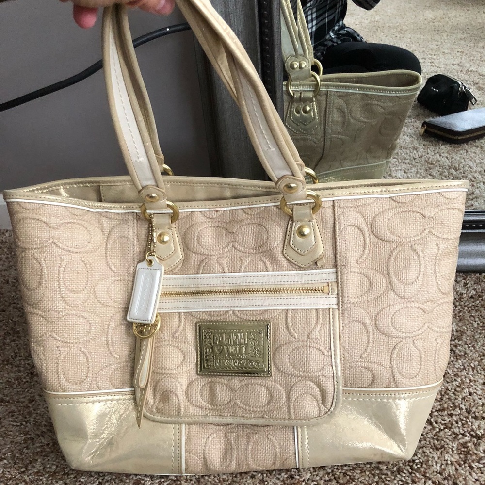 Authentic Coach Purse - Picture 5 of 5